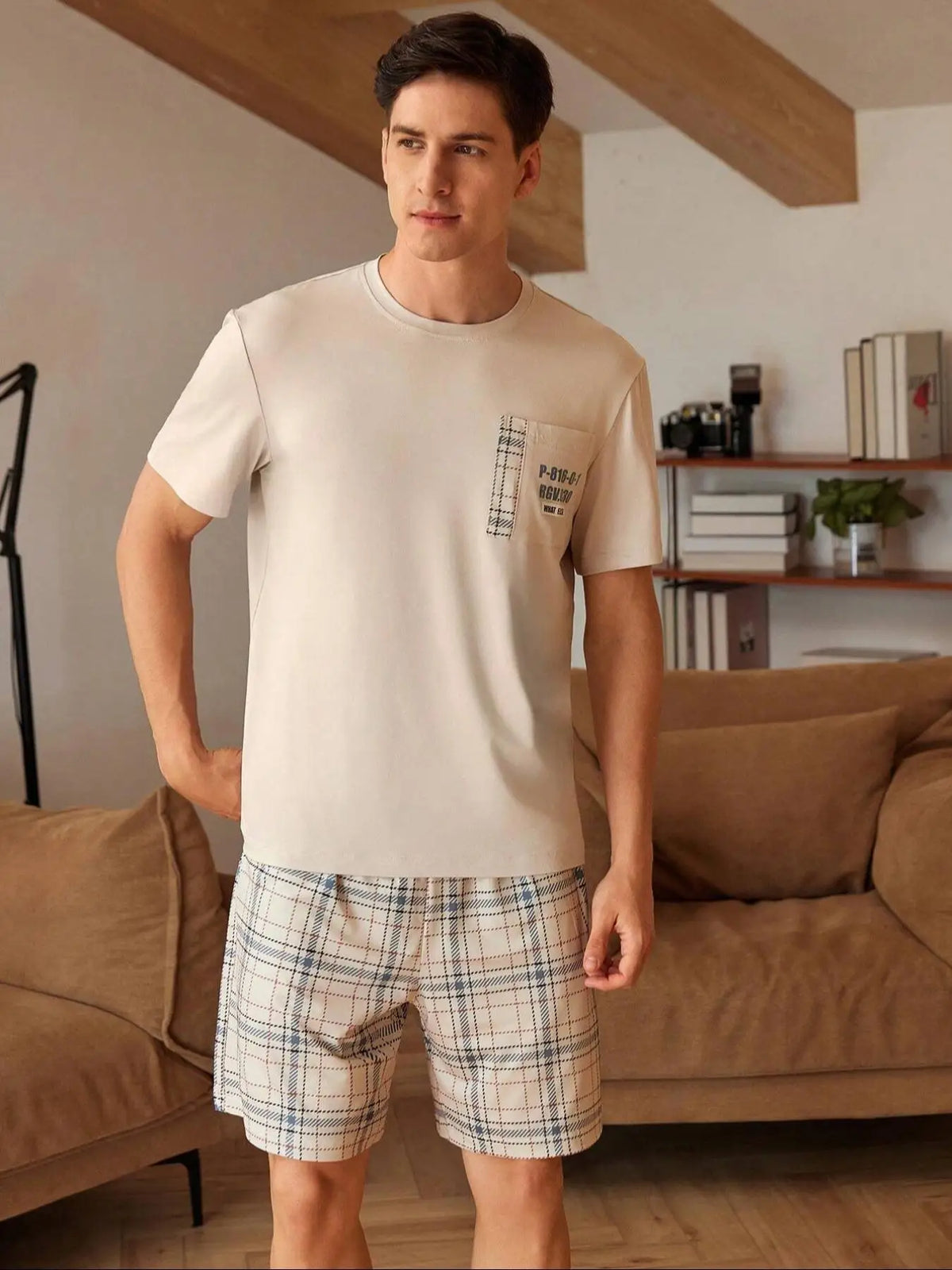 Summer Style Pajamas  Men's pajama set with short-sleeved shirts printed with letters and shorts