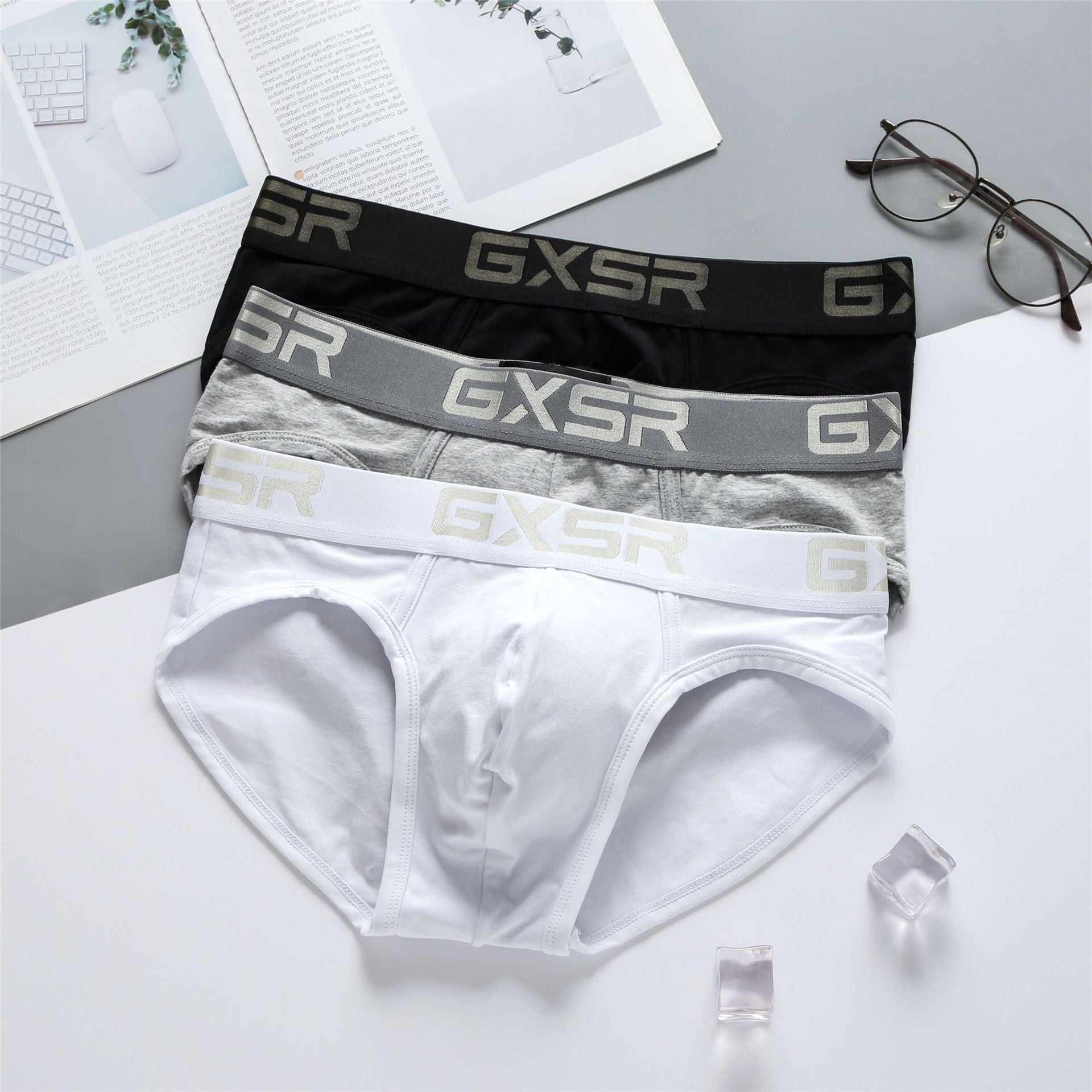 New men's cotton underwear with low waist, breathable and comfortable solid color basic men's briefs