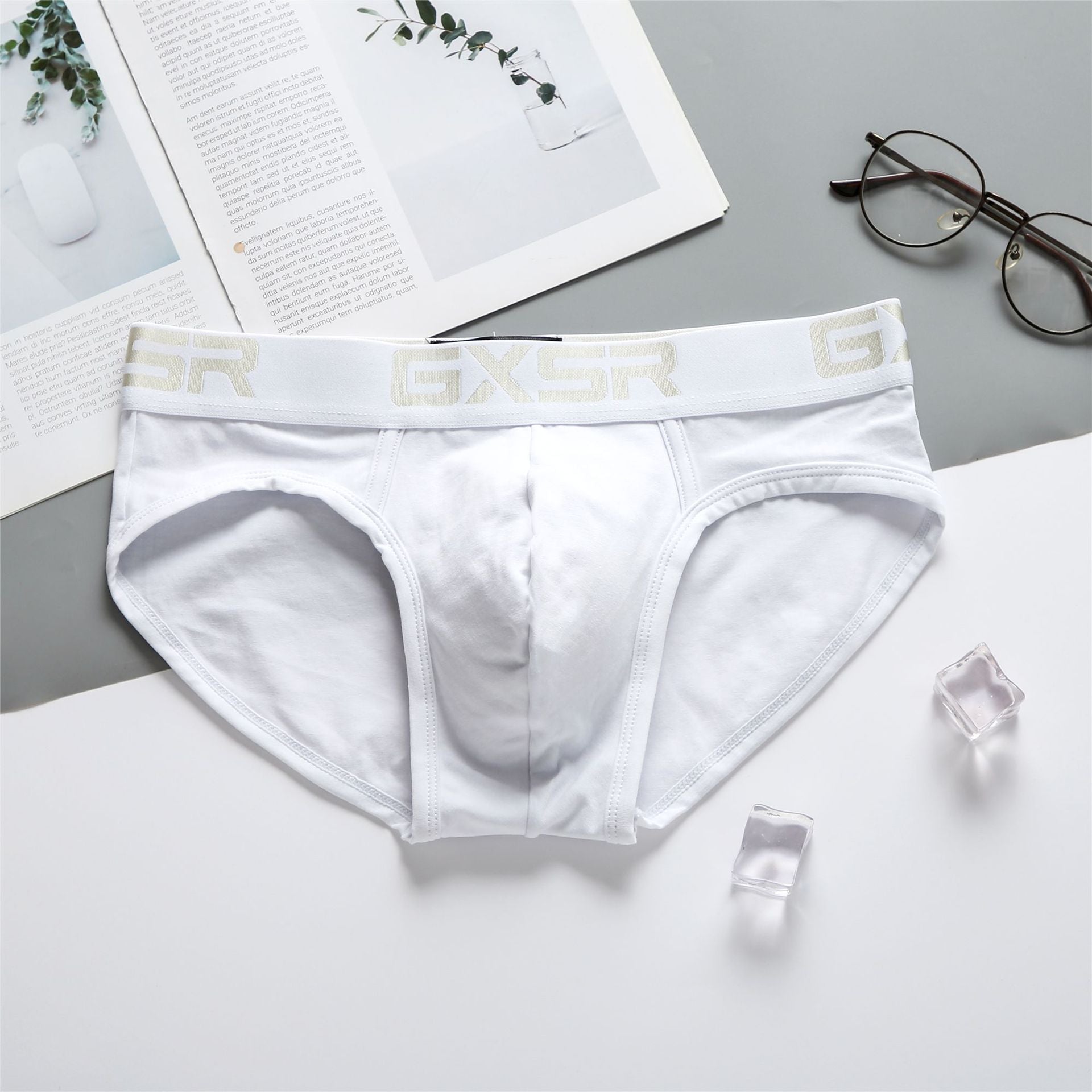 New men's cotton underwear with low waist, breathable and comfortable solid color basic men's briefs